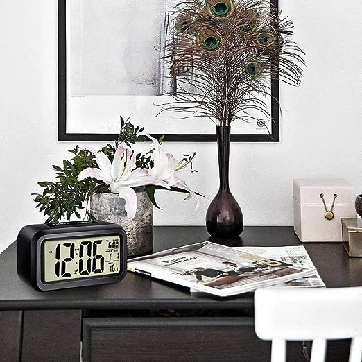 Back light control LCD alarm clock